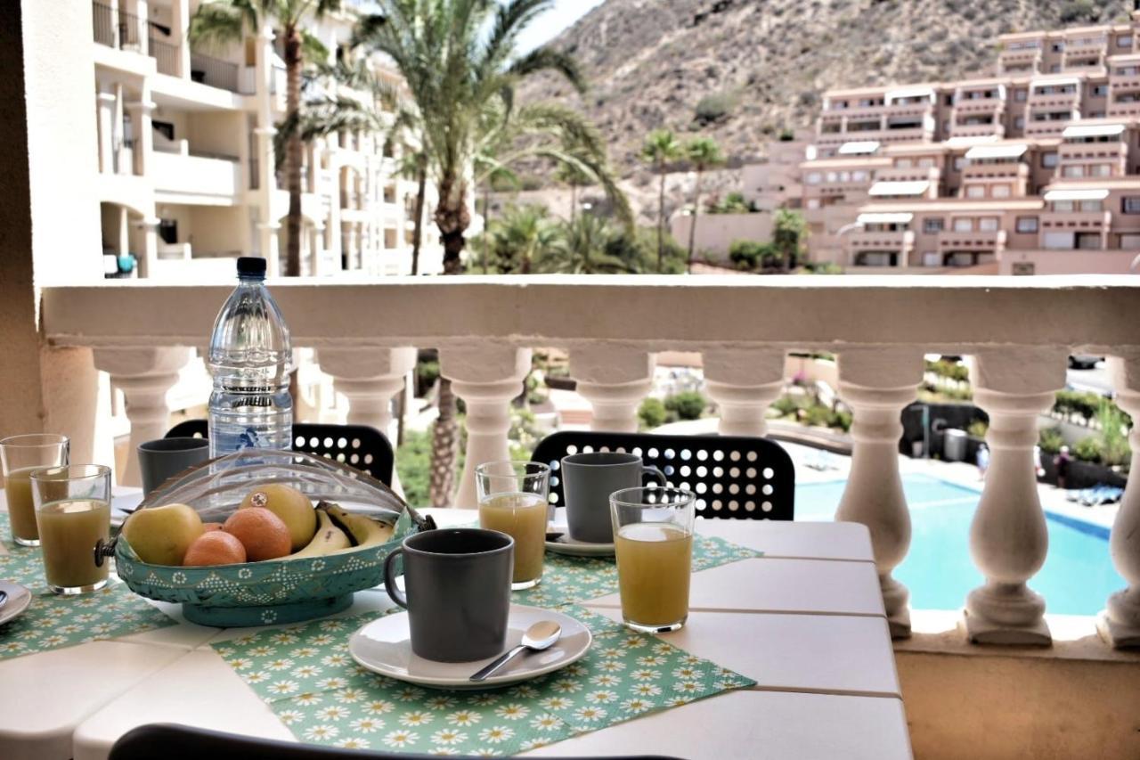 Castle Margherita'S Apartments Los Cristianos  Exterior photo