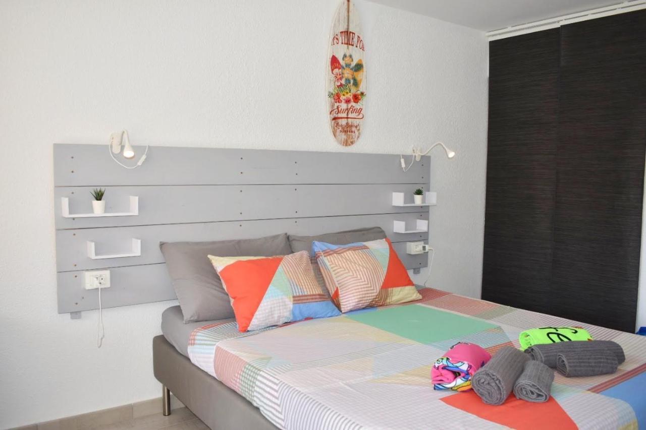 Castle Margherita'S Apartments Los Cristianos  Exterior photo