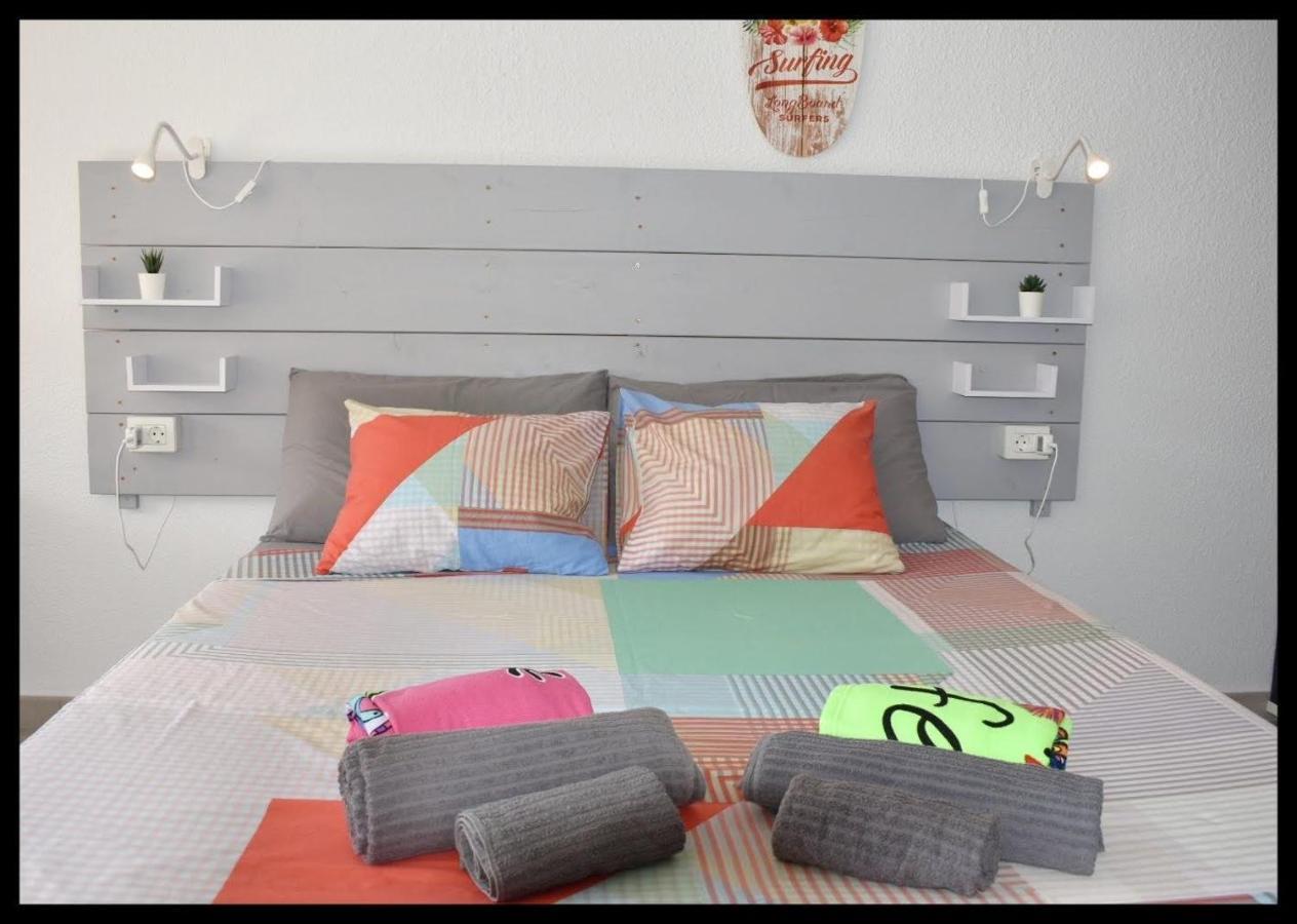 Castle Margherita'S Apartments Los Cristianos  Exterior photo