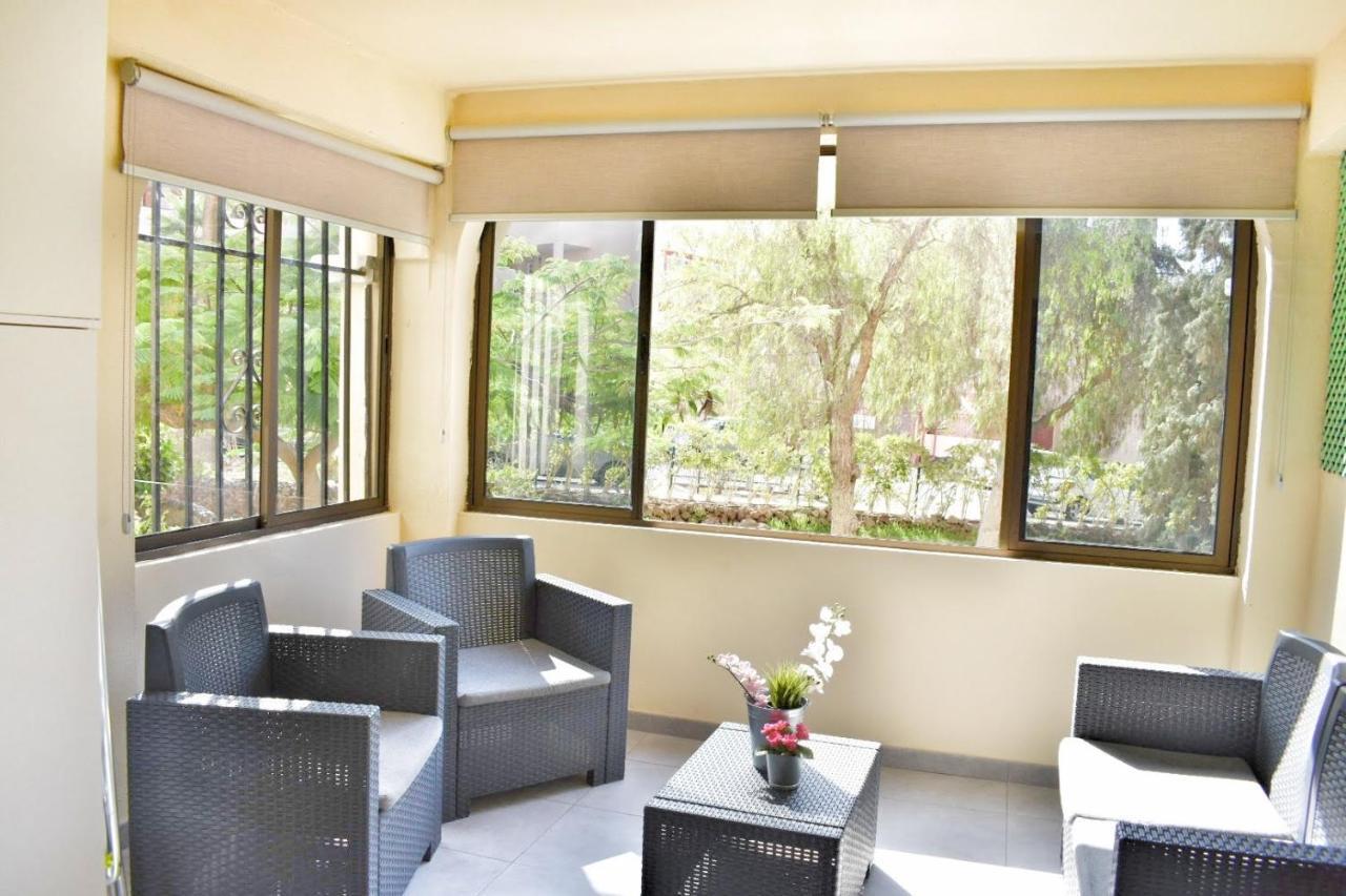 Castle Margherita'S Apartments Los Cristianos  Exterior photo