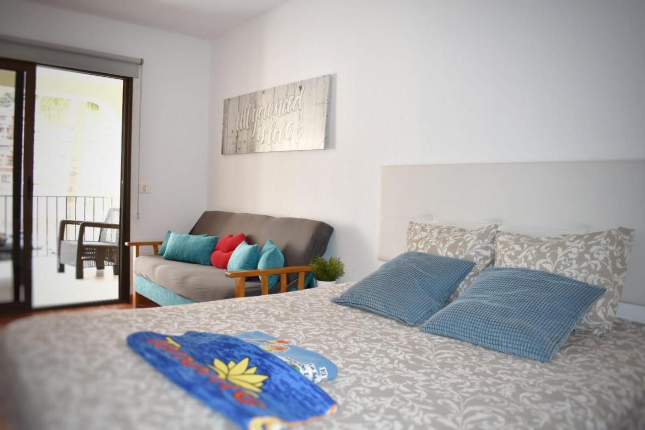 Castle Margherita'S Apartments Los Cristianos  Exterior photo