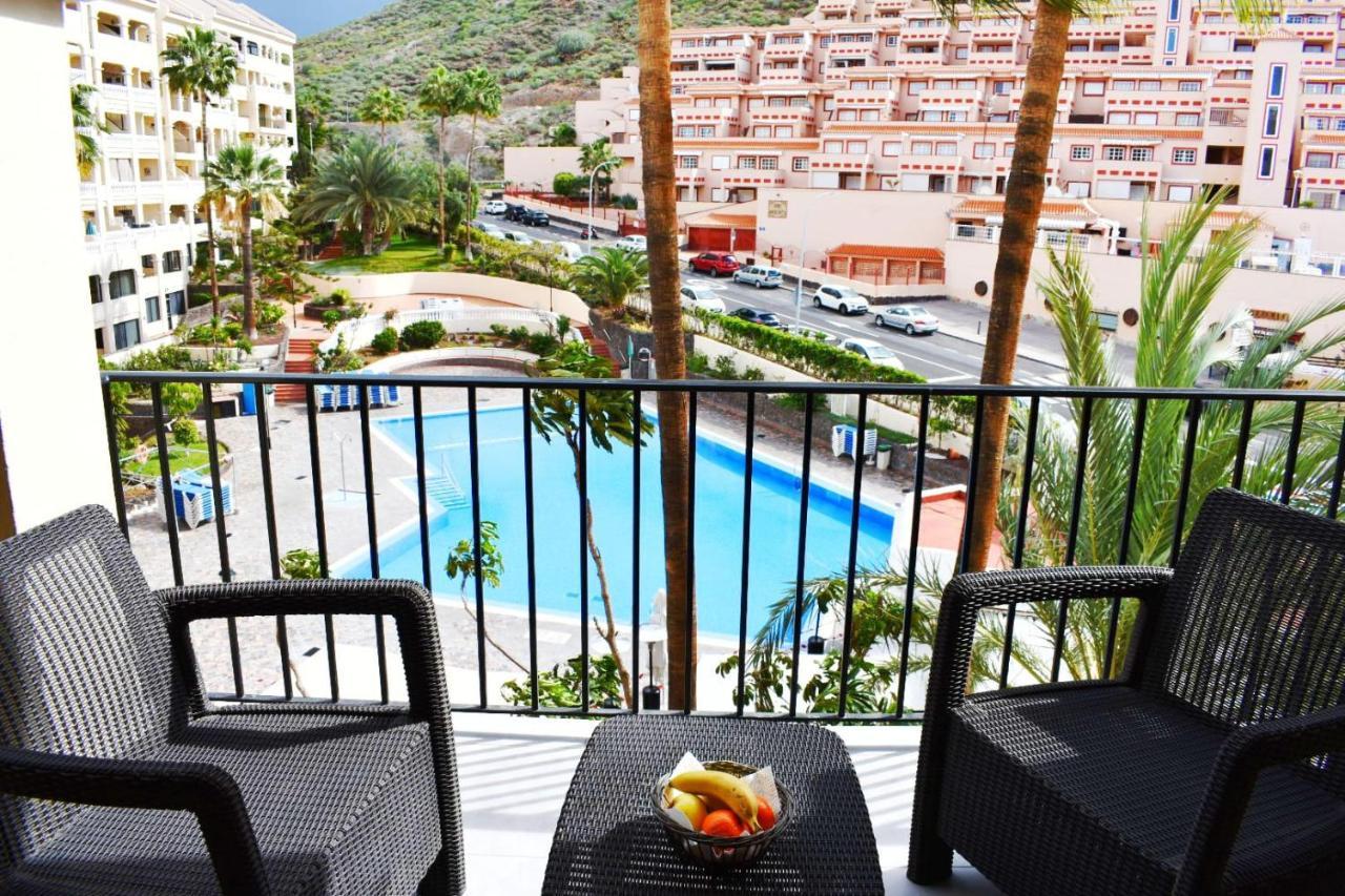 Castle Margherita'S Apartments Los Cristianos  Exterior photo