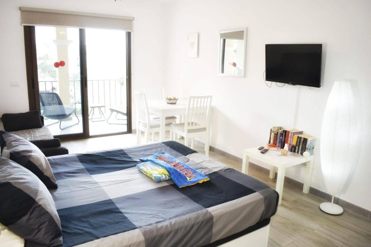 Castle Margherita'S Apartments Los Cristianos  Exterior photo