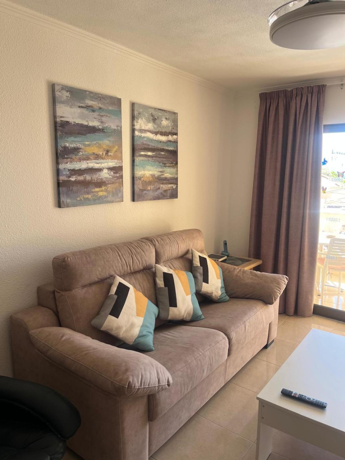 Castle Margherita'S Apartments Los Cristianos  Exterior photo