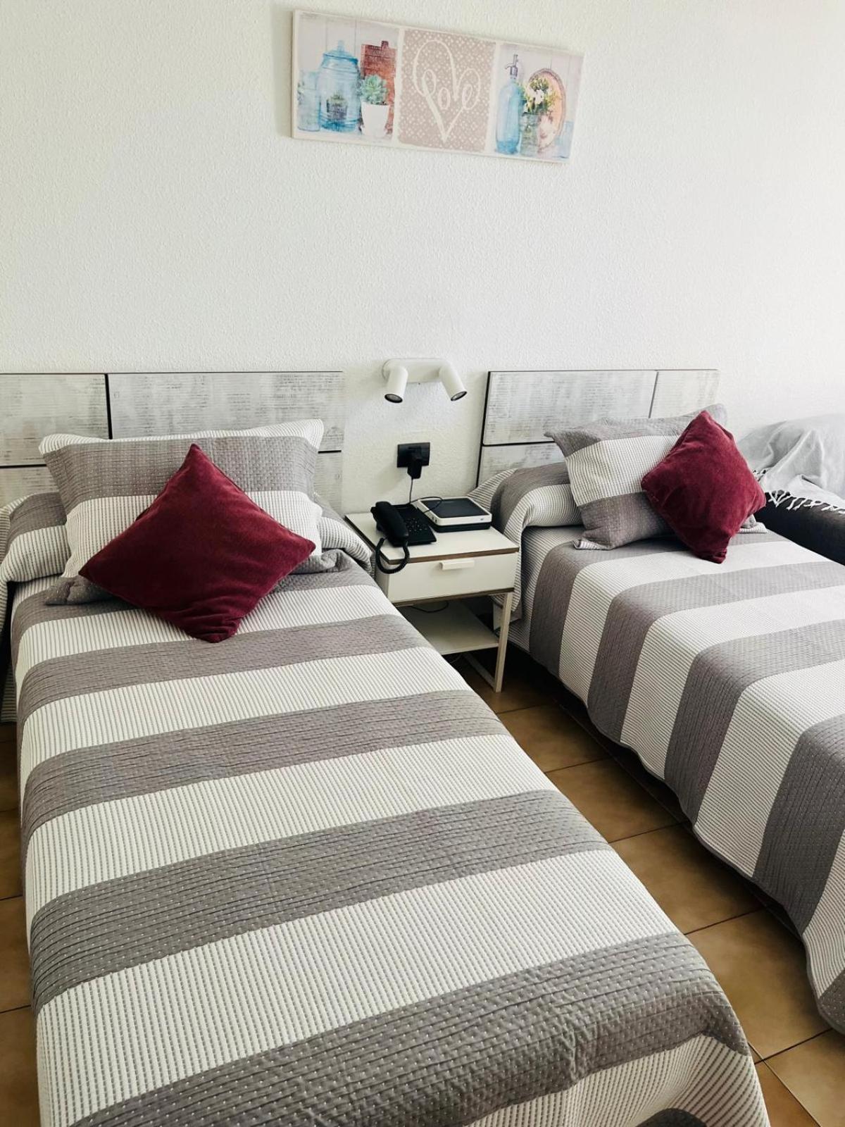 Castle Margherita'S Apartments Los Cristianos  Exterior photo